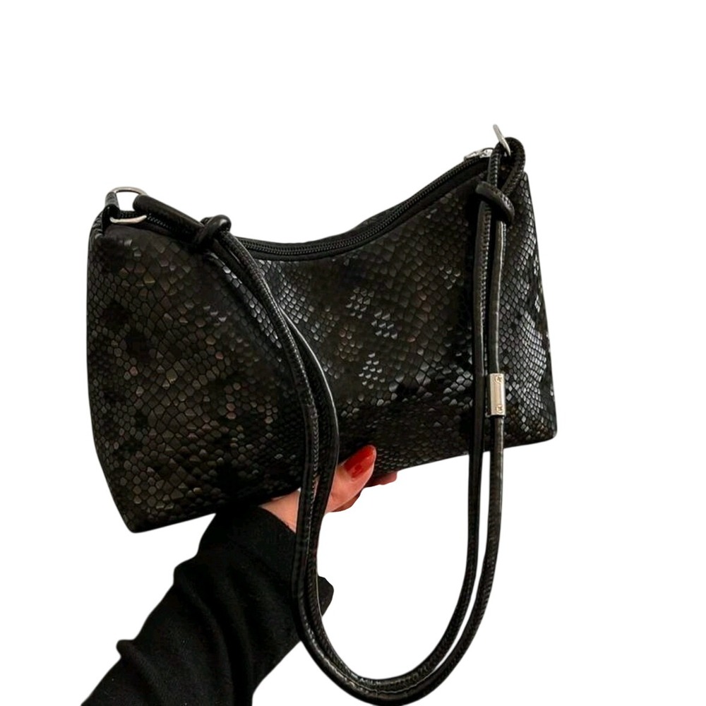 Black Faux Snake Skin Shoulder Bag Baguette Purse Y2K Style‎ Zip Top Silver Tone